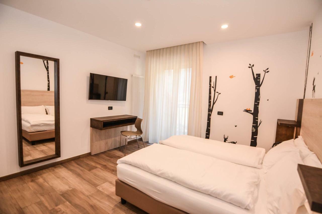 Alpieve Albergo Pieve Pieve Di Ledro Exterior foto