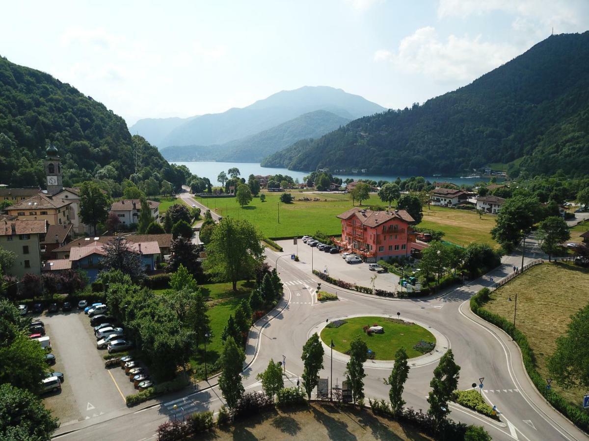 Alpieve Albergo Pieve Pieve Di Ledro Exterior foto